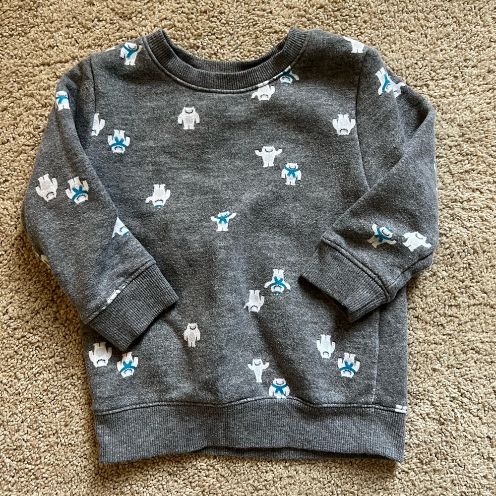 5/$25 adorable yeti sweatshirt